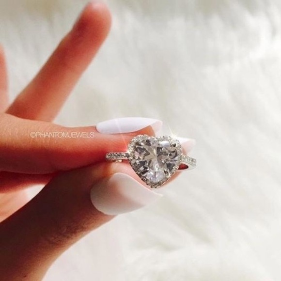 ❤️Diamond Heart Ring - Picture 2 of 6